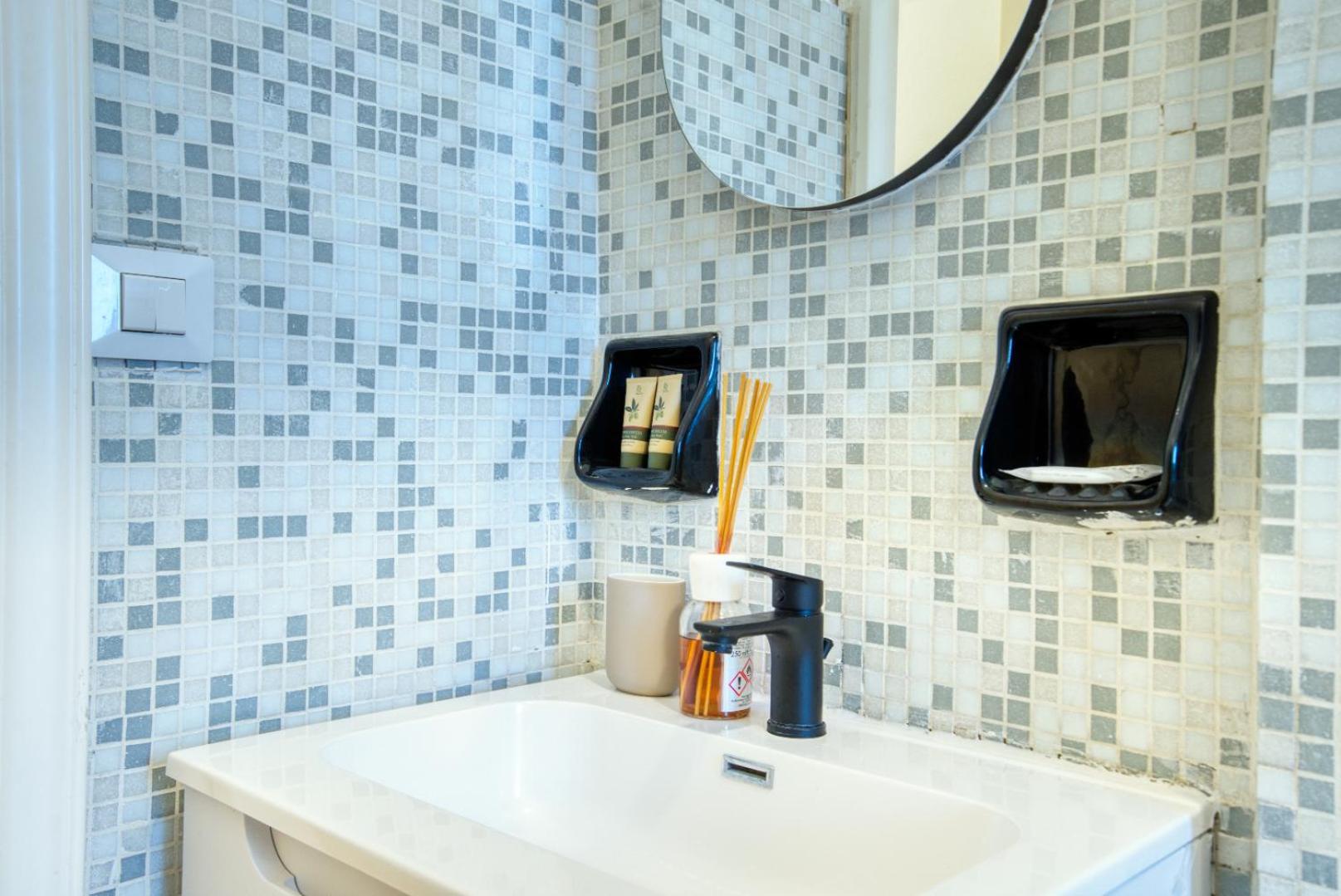 Italianflat - Elegant Suites With Balcony In Navigli Milán Exterior foto